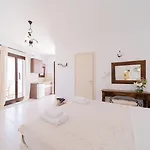 Aparthotel Anemomilos 2*