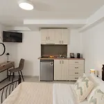Aparthotel Anemomilos