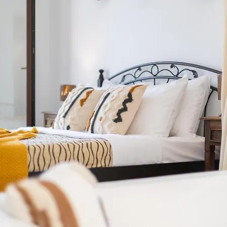 Apart-hotel Anemomilos 2*