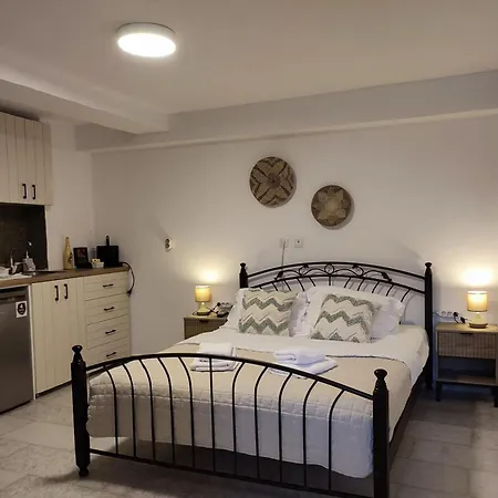 Anemomilos Aparthotel 2*