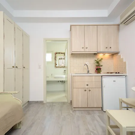 Anemomilos Apartmanhotel Ajía Ána