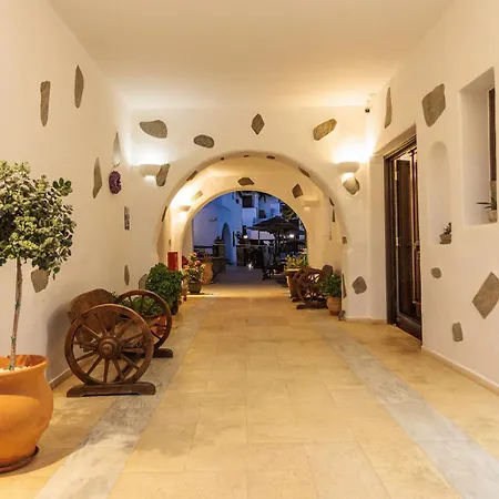 Anemomilos Apartmanhotel Ajía Ána