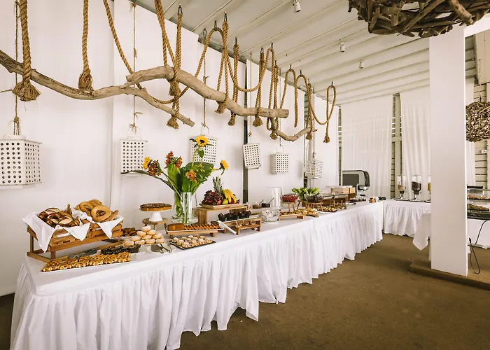 Anemomilos מלון דירות 2*